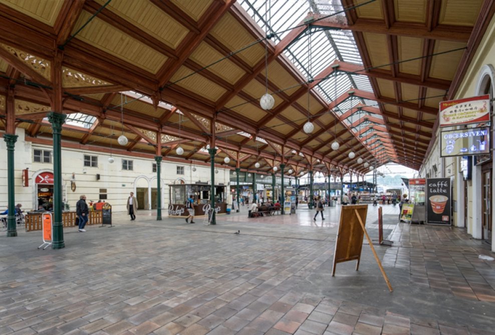 Departure hall